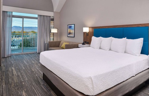 Southwest Ada County Alliance Hotel | Boise's Top-Rated Hampton Inn & Suites with Pool Access