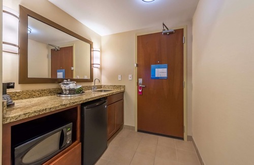 Boulder Hotel | Top-Rated Hampton Inn & Suites Boulder-North with Pool