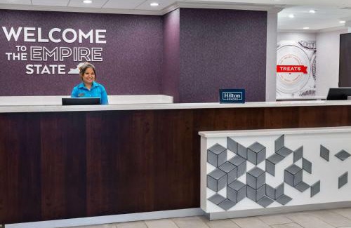 Downtown Buffalo Hotel | Explore Hampton Inn & Suites Buffalo/Downtown Amenities