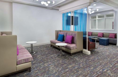 Downtown Buffalo Hotel | Explore Hampton Inn & Suites Buffalo/Downtown Amenities