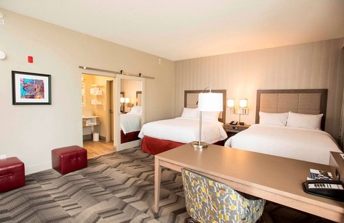 Thunder Bay Hotel | Top-Rated Hampton Inn & Suites with Pool and Spa in Thunder Bay