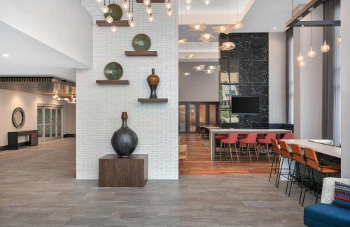 Bynum Hotel | Family-Friendly Stays at Hampton Inn & Suites Pittsboro
