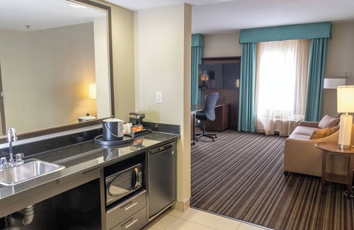 Terra Nova Hotel | Discover Comfort at Hampton Inn & Suites St. John's Airport