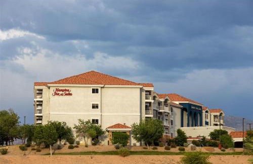 Mesquite Hotel | Discover Holiday Inn Express & Suites Mesquite, Nevada