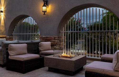 Mesquite Hotel | Discover Holiday Inn Express & Suites Mesquite, Nevada