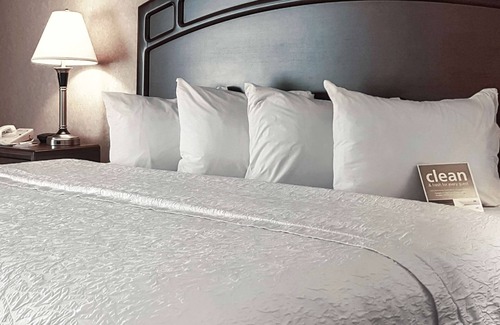 Leduc Hotel | Convenient Stay at Hampton Inn & Suites Edmonton Airport