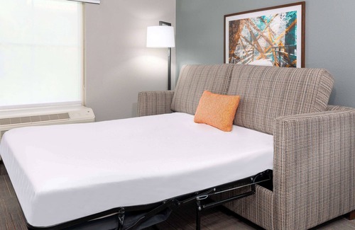 Charlottesville Hotel | Discover Hampton Inn & Suites in Charlottesville