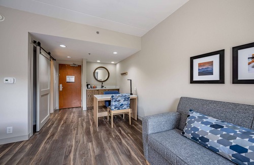 Sapphire Hotel | Welcoming Hampton Inn & Suites in Cashiers Sapphire Valley