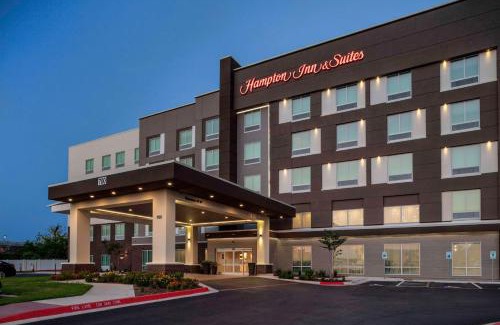 Cedar Park Hotel | Discover Hampton Inn & Suites Cedar Park: Family-Friendly Stay