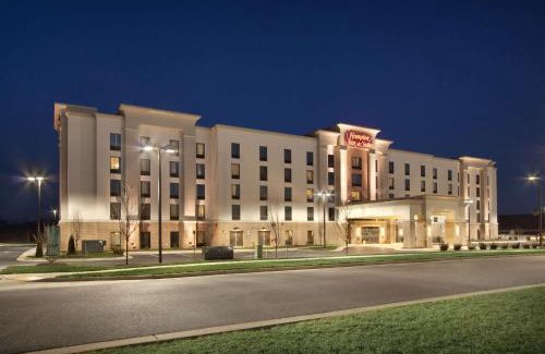 Charles Town Hotel | Discover Hampton Inn & Suites Charles Town - Family-Friendly Retreat