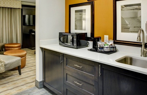 Columbus Hotel | Discover Comfort at Hampton Inn & Suites Columbus
