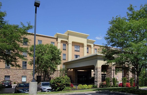 Hilliard Hotel | Pet-Friendly Retreat at Hampton Inn & Suites Columbus Hilliard
