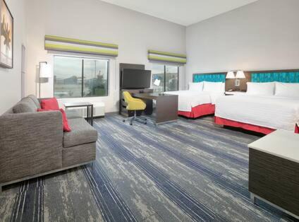 Dalhart Hotel | Highly Rated Hampton Inn & Suites Dalhart with Pool Amenities