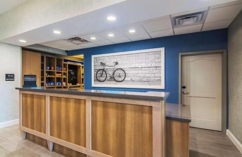 Richardson Hotel | Pet-Friendly Hampton Inn & Suites in Dallas/Richardson