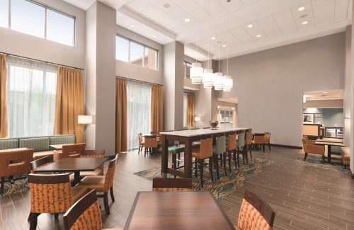 DeLand Hotel | Experience Hampton Inn & Suites DeLand with Ocean Views