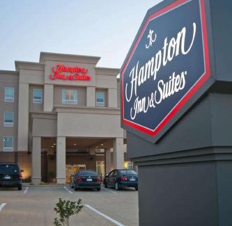 Denison Hotel | Comfort Awaiting at Hampton Inn & Suites Denison
