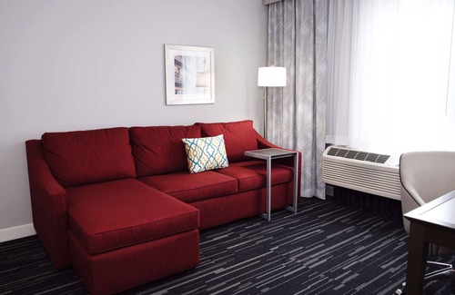 Urbandale Hotel | Discover Hampton Inn & Suites Des Moines/Urbandale Today!