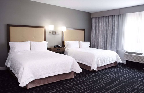 Urbandale Hotel | Discover Hampton Inn & Suites Des Moines/Urbandale Today!