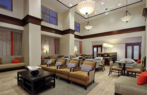 Florence Hotel | Discover Comfort at Hampton Inn & Suites Florence Downtown