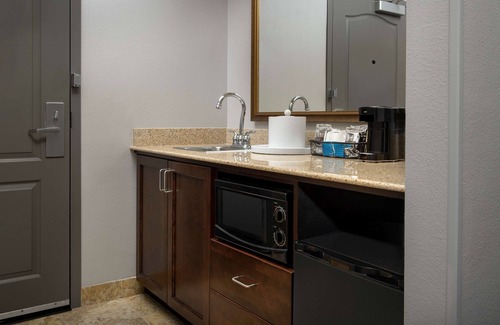 Holly Springs Hotel | Enjoy a Relaxing Stay at Hampton Inn & Suites Holly Springs
