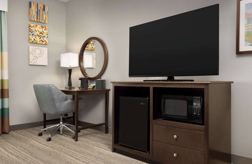 Huntsville Hotel | Top-Rated Hampton Inn & Suites in Huntsville Area