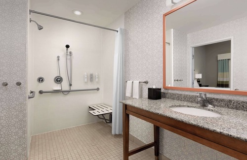 Huntsville Hotel | Top-Rated Hampton Inn & Suites in Huntsville Area