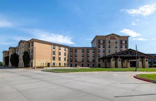 Peck Hotel | Relax at Hampton Inn & Suites I-35/Mulvane - Rated 8.8