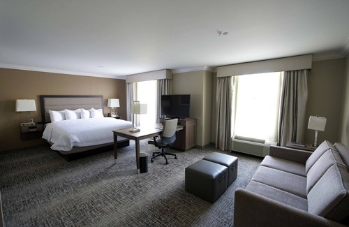 Ridgeland Hotel | Top-Rated Hampton Inn & Suites: Family-Friendly Comfort