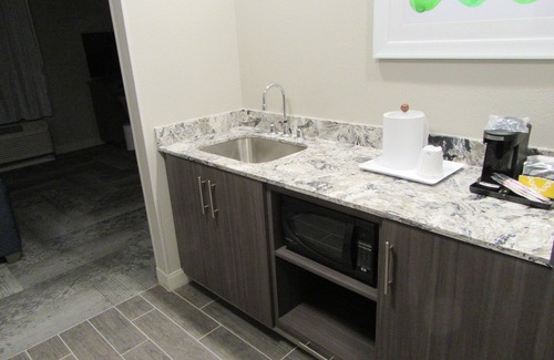 Southeast Raleigh Hotel | Discover Hampton Inn & Suites Knightdale Raleigh: 9/10 Rated Stay
