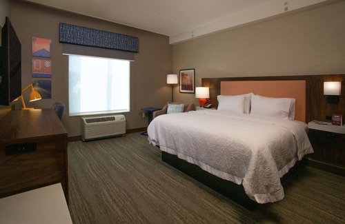 Kutztown Hotel | Top-Rated Hampton Inn & Suites Kutztown with Pool Access