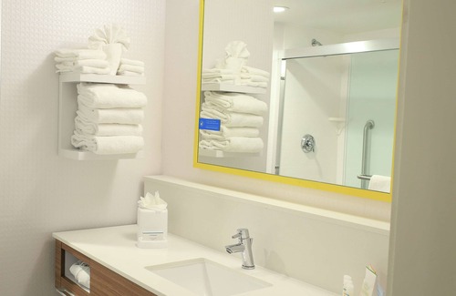 Mount Laurel Hotel | Discover Hampton Inn & Suites Mount Laurel: Top-Rated Stay!