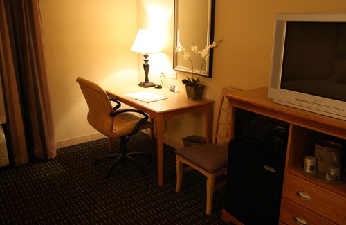 Mobile Hotel | Outstanding Stay at Hampton Inn & Suites Mobile Airport