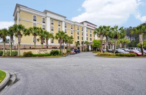 North Charleston Hotel | Ideal Stay at Hampton Inn & Suites North Charleston