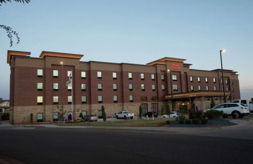 Oklahoma City Hotel | Pet-Friendly Getaway at Hampton Inn & Suites OKC Quail Springs