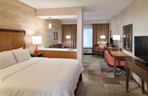 Kapolei Hotel | Relax at Hampton Inn & Suites Oahu/Kapolei - Rated 9.4/10