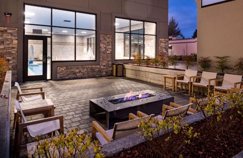 Olympia Hotel | Discover Hampton Inn & Suites Olympia Lacey: Pet-Friendly Stay