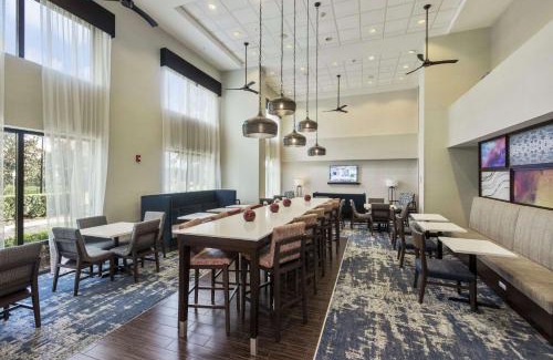 Apopka Hotel | Comfortable Stay at Hampton Inn & Suites Orlando-Apopka