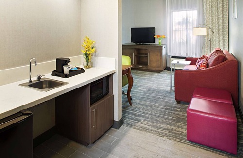Palm Desert Hotel | Guest Rated 9/10 at Hampton Inn & Suites Palm Desert