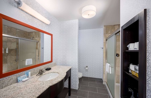 Deer Valley Hotel | Experience Hampton Inn & Suites Phoenix North Amenities