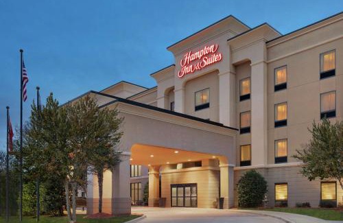 Pine Bluff Hotel | Family-Friendly Hampton Inn & Suites Pine Bluff with Pool