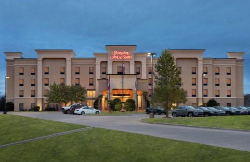 Pine Bluff Hotel | Family-Friendly Hampton Inn & Suites Pine Bluff with Pool