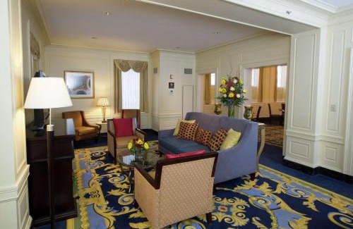 Downtown Hotel | Pet-Friendly Hampton Inn & Suites in Downtown Providence