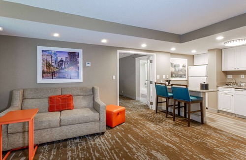 Southwest Raleigh Hotel | Top-Rated Hampton Inn & Suites Raleigh/Cary with Amenities