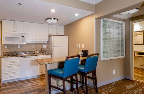 Southwest Raleigh Hotel | Top-Rated Hampton Inn & Suites Raleigh/Cary with Amenities