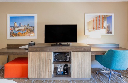 Southwest Raleigh Hotel | Top-Rated Hampton Inn & Suites Raleigh/Cary with Amenities