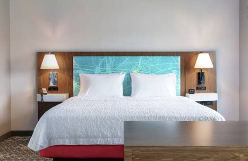 Red Bluff Hotel | Guest Rated Hampton Inn & Suites Red Bluff - Family Friendly Stay