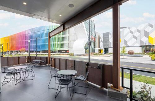 Downtown Rochester Hotel | Explore Hampton Inn & Suites Rochester Downtown with Pool