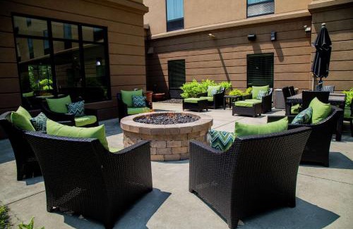 West Middlesex Hotel | Discover Hampton Inn & Suites Sharon: Highly Rated Comfort
