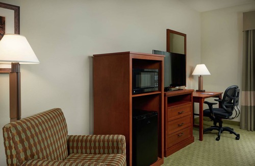 Southeast Salem Hotel | Guest Rated: 9.4 at Hampton Inn & Suites Salem, OR