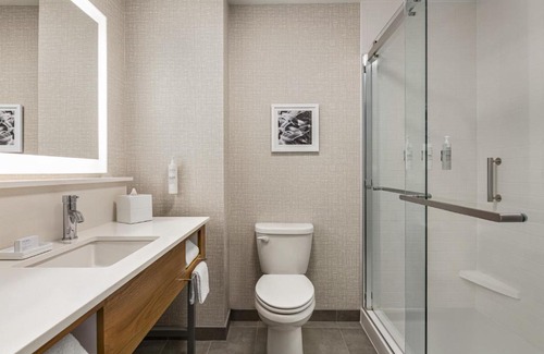 East San Mateo Hotel | Top-Rated Hampton Inn & Suites Near San Francisco Airport